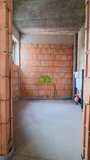 Apartament cu 3 camere decomandat în Traian
