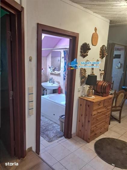 Apartament cu 3 camere decomandat în Găvana