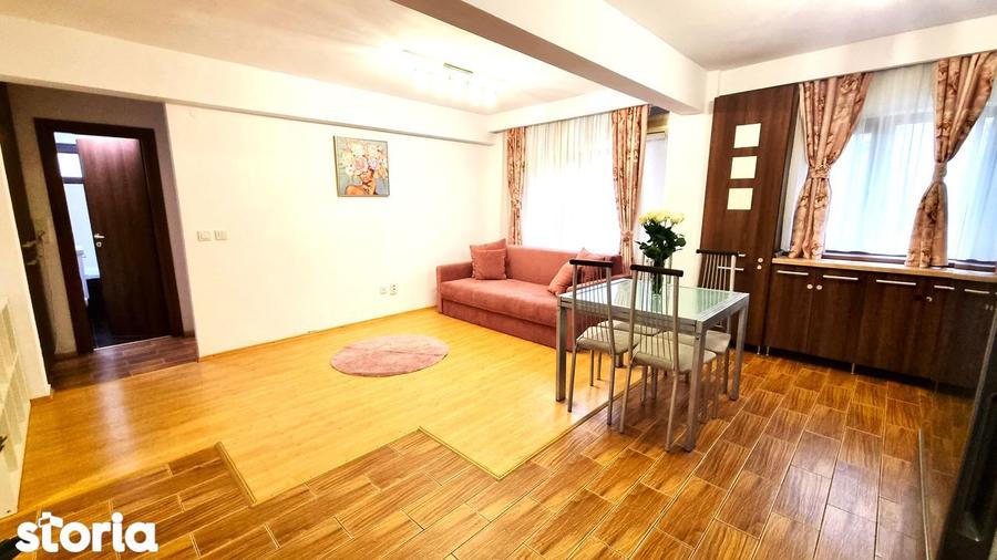 Apartament cu 3 camere în Malu Roșu