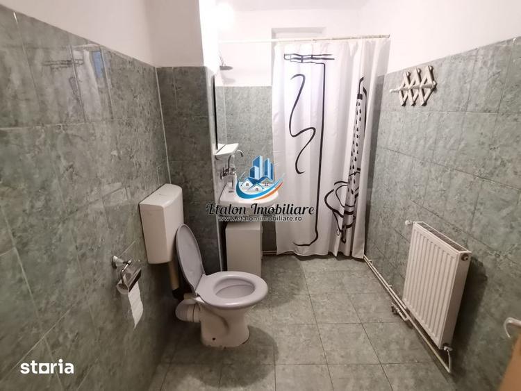 Apartament cu 3 camere decomandat în 1 Mai