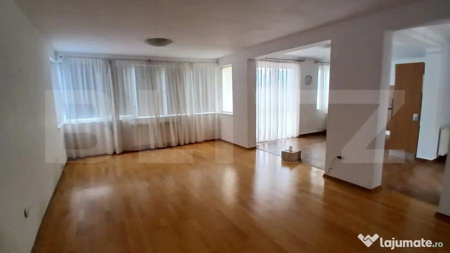 Vila de vanzare, 300 mp, zona Livezeni - 1