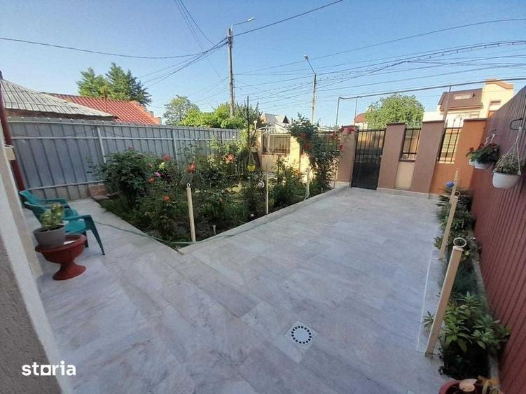 Casă cu 4 camere cu Teren 220 Mp în Central