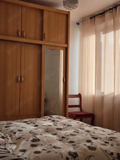 Apartament cu 3 camere semidecomandat în Medicină
