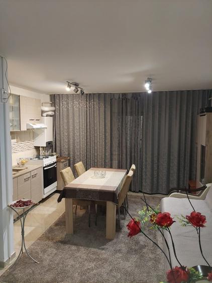 Apartament cu 2 camere decomandat în Exterior Vest