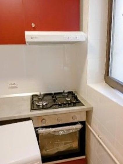 Apartament cu 4 camere decomandat în Lacul Tei