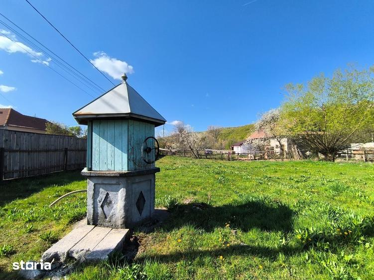 Casă cu 3 camere cu Teren 3200 Mp în Meseșenii de Jos