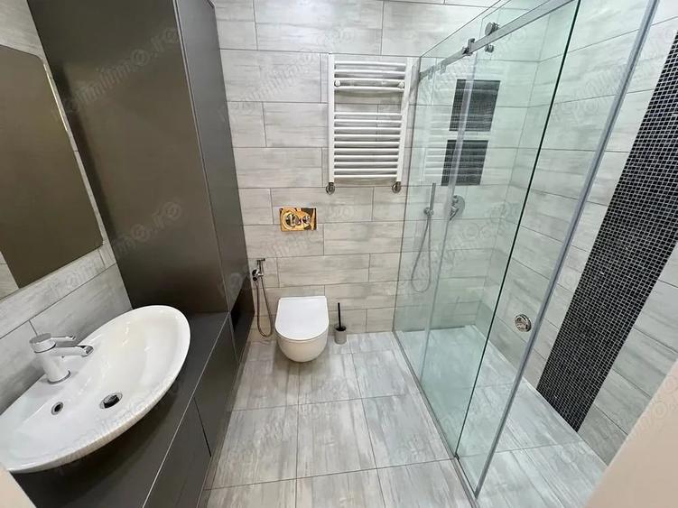 Garsonieră decomandată în Soarelui