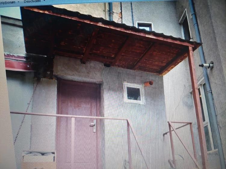 Garsonieră semidecomandată în Central