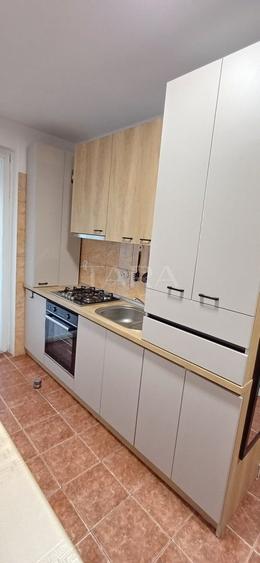 Apartament 1 cameră de vânzare, mobilat și utilat la cheie. - 1
