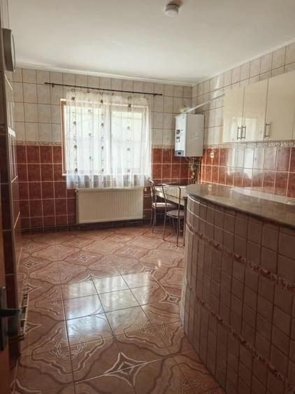 Casă cu Teren 400 Mp în Central