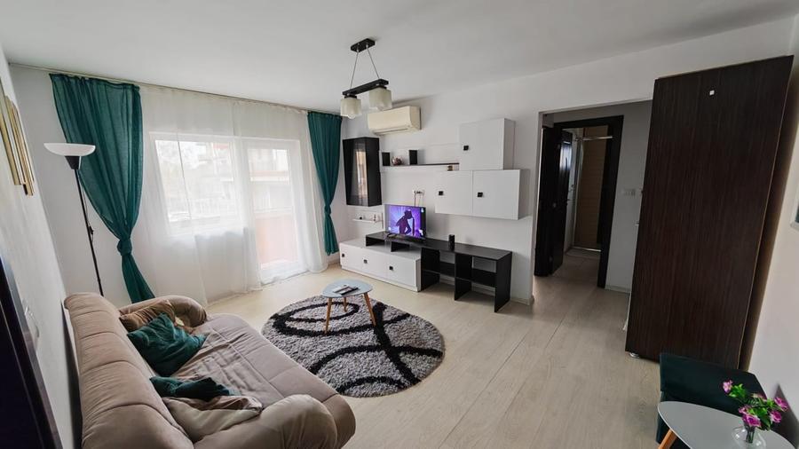 Apartament cu 2 camere semidecomandat, mobilat în Micălaca