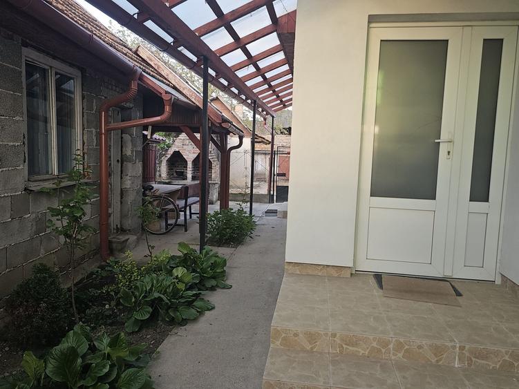 Casă cu 2 camere în Central