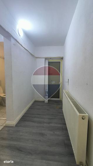 Spațiu comercial, de 60 mp, în Micro 14