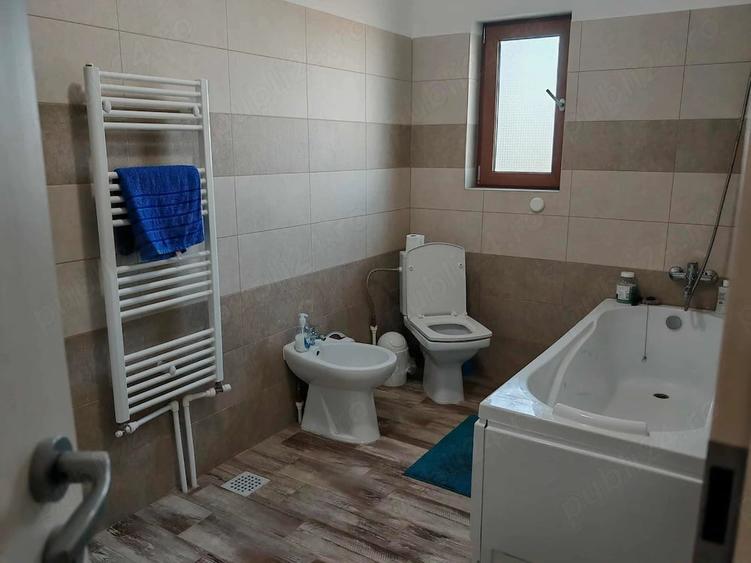 Casă cu 3 camere cu Teren 15 Mp în Galata