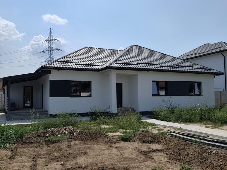 Casă individuală cu 4 camere cu Teren 540 Mp în Bâcu