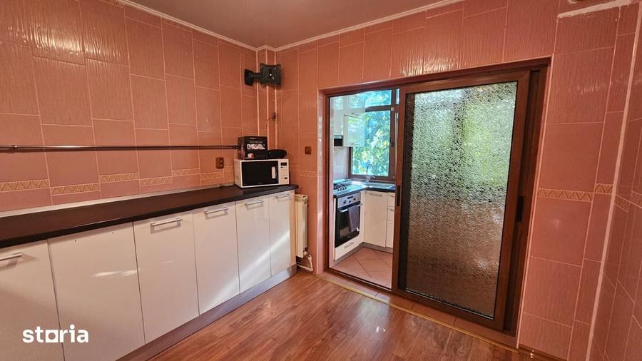 Apartament cu 3 camere în Țiglina 3