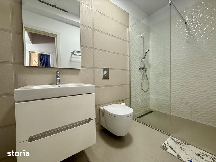 Casă cu 5 camere cu Teren 60 Mp în Central