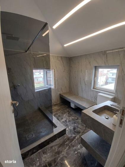 Casă cu 4 camere cu Teren 242 Mp în Central
