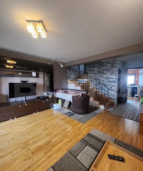 Duplex cu 5 camere semidecomandat cu Canalizare în Florești