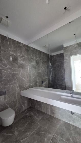 Apartament cu 4 camere decomandat în 13 Septembrie