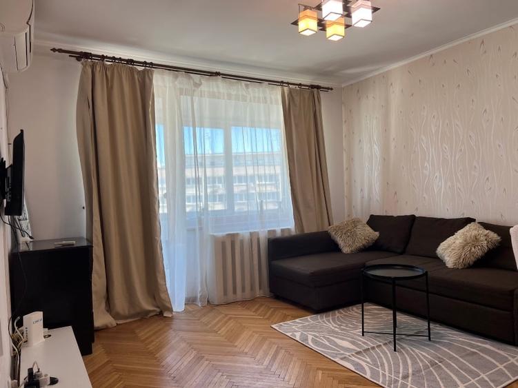 Apartament cu 2 camere semidecomandat, mobilat în Cișmigiu