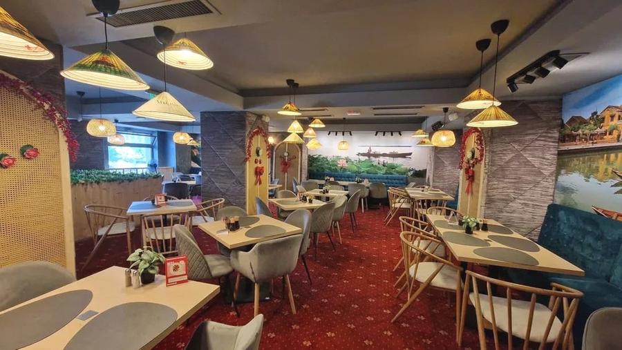 Spațiu comercial, de 227.7799987793 mp, în Decebal