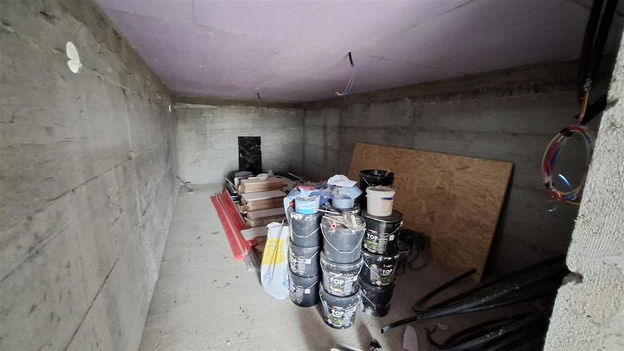 Duplex cu 4 camere cu Canalizare în Valea Lupului