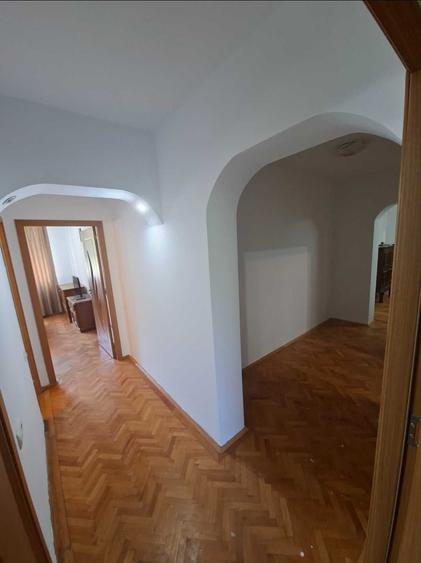 Apartament 4 camere - De inchiriat - 5