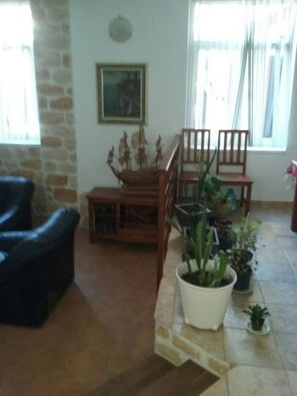 Casă individuală cu 5 camere cu Canalizare în Exterior Nord