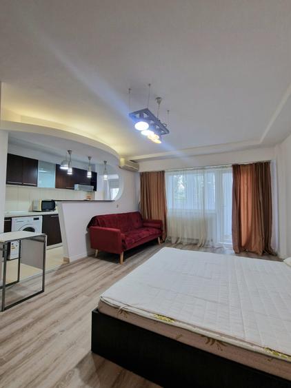 Garsonieră decomandată în Nerva Traian