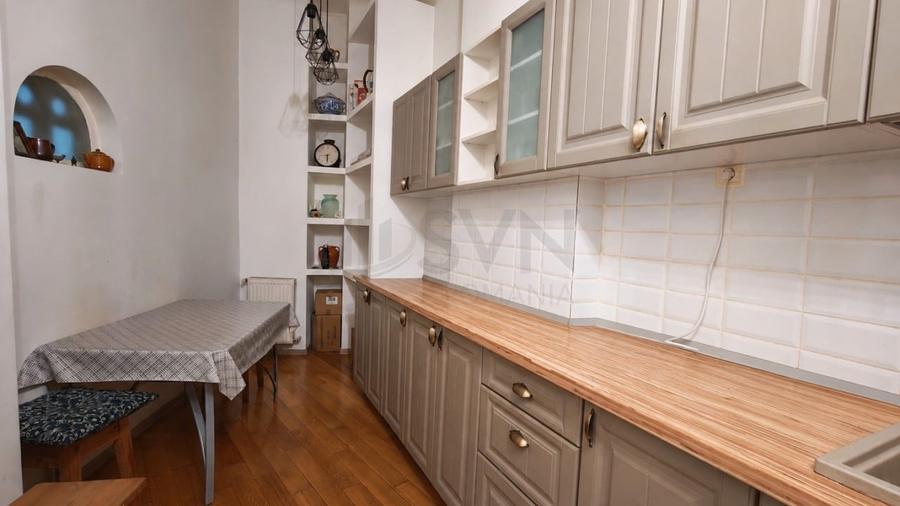 Apartament cu 4 camere semidecomandat, mobilat în Dacia