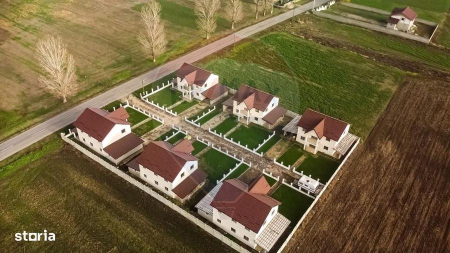 Casă cu 4 camere în Ciupelnița