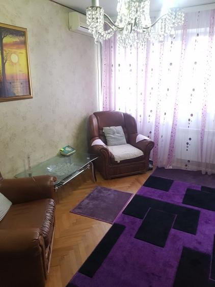 Apartament cu 2 camere semidecomandat în Bucur Obor
