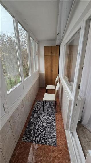 Apartament cu 3 camere semidecomandat, mobilat în Alexandru Obregia