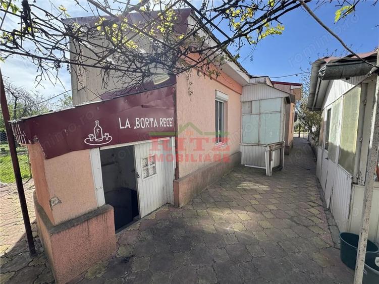 Casă cu 3 camere cu Teren 705 Mp în Piatra