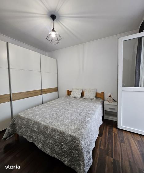 Apartament cu 3 camere decomandat în Nufărul
