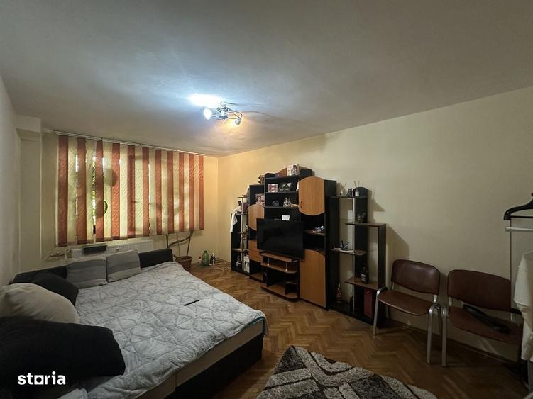 Apartament cu 3 camere decomandat în Nord