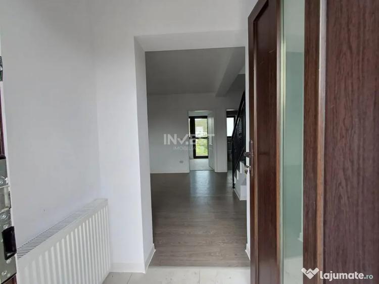 Casă cu 3 camere cu Canalizare în Miroslava