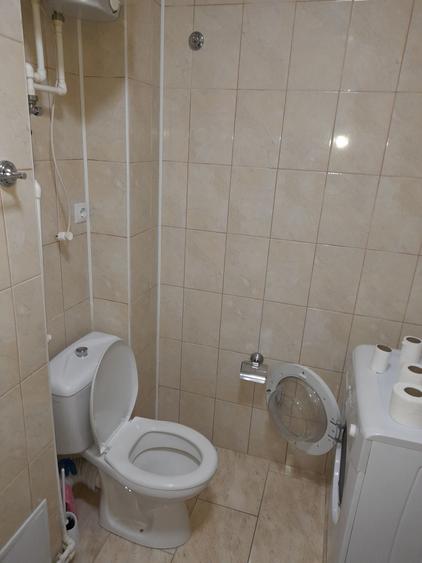 Apartament cu 2 camere decomandat în 23 August