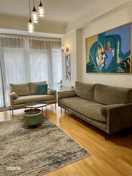Apartament cu 3 camere în Aviatorilor