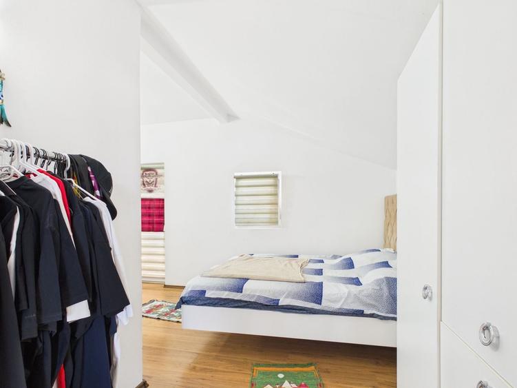 Apartament cu 3 camere decomandat, mobilat în Drumul Taberei