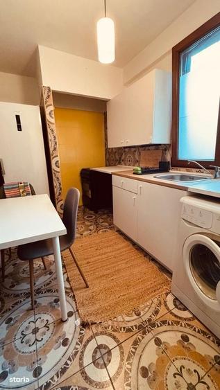 Apartament cu 2 camere în Parcul Carol