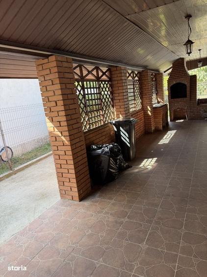 Casă cu 4 camere cu Teren 1300 Mp în Ogrezeni