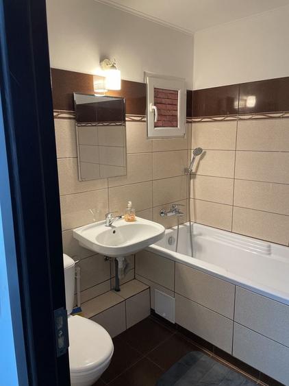 Apartament cu 3 camere decomandat în Militari