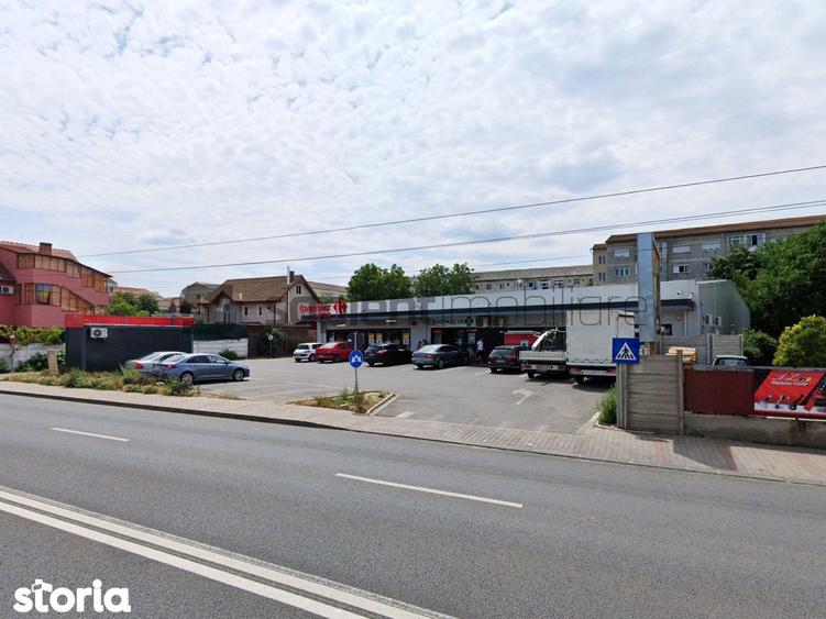 Spațiu comercial, de 996 mp, în Sânmartin