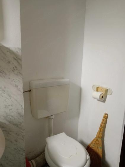 Apartament cu 2 camere decomandat în Precista