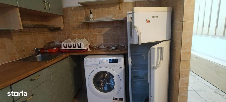 Apartament cu 2 camere semidecomandat în 1 Mai