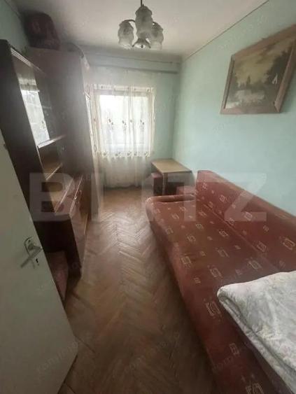 Apartament cu 3 camere decomandat, mobilat în Micro 17