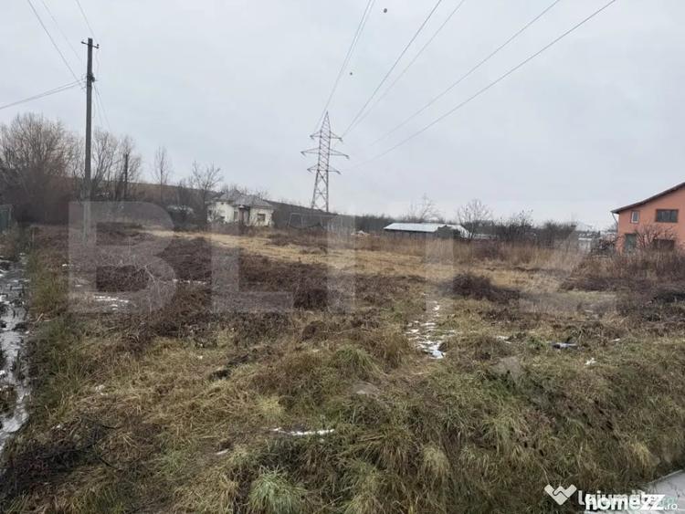 Teren de 1049 mp, în Priseaca