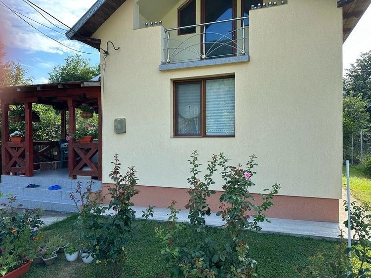 Casă cu Teren 672 Mp în Central